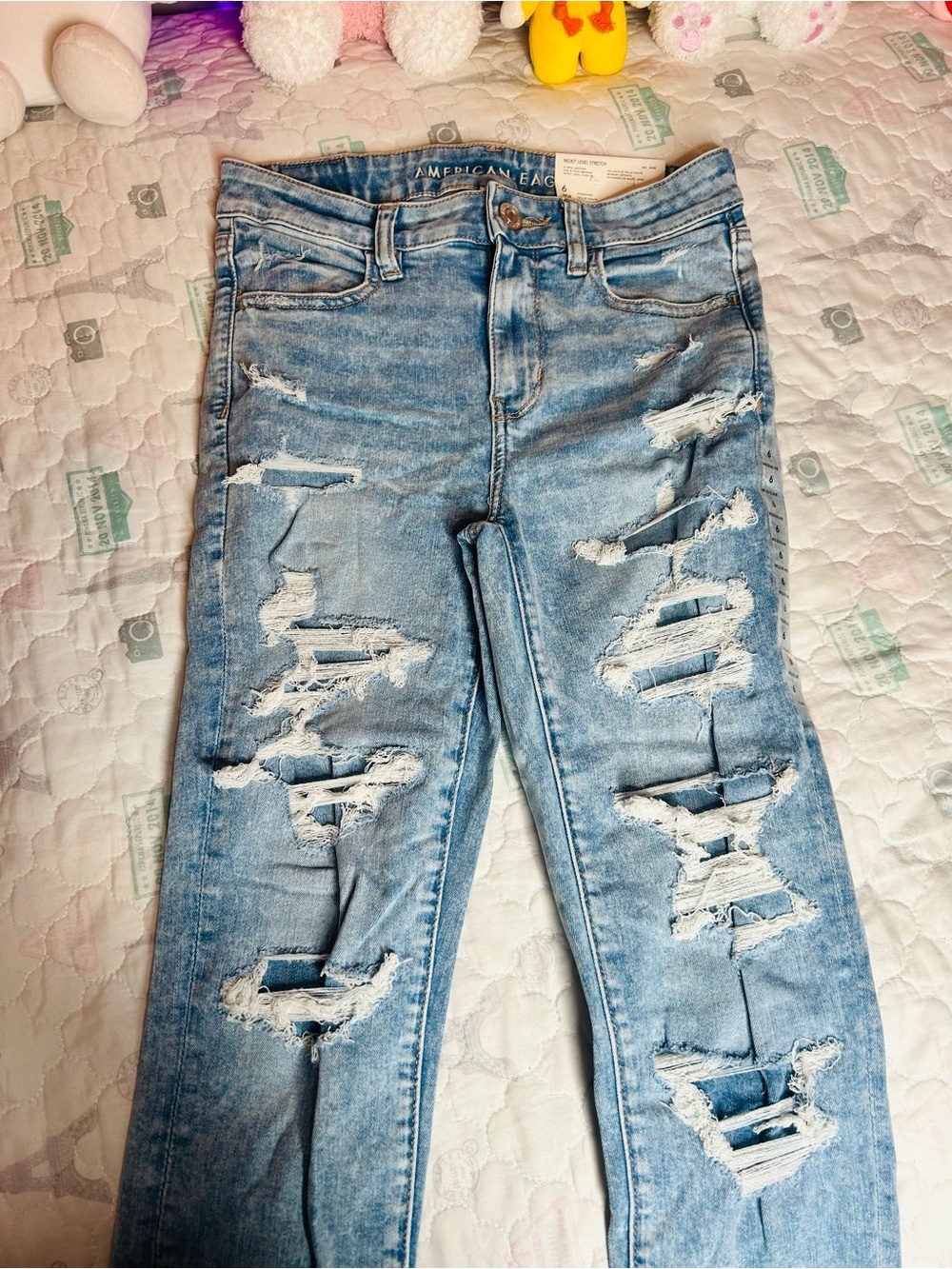 American Eagle Outfitters Light Blue Distressed Skinny Jeans